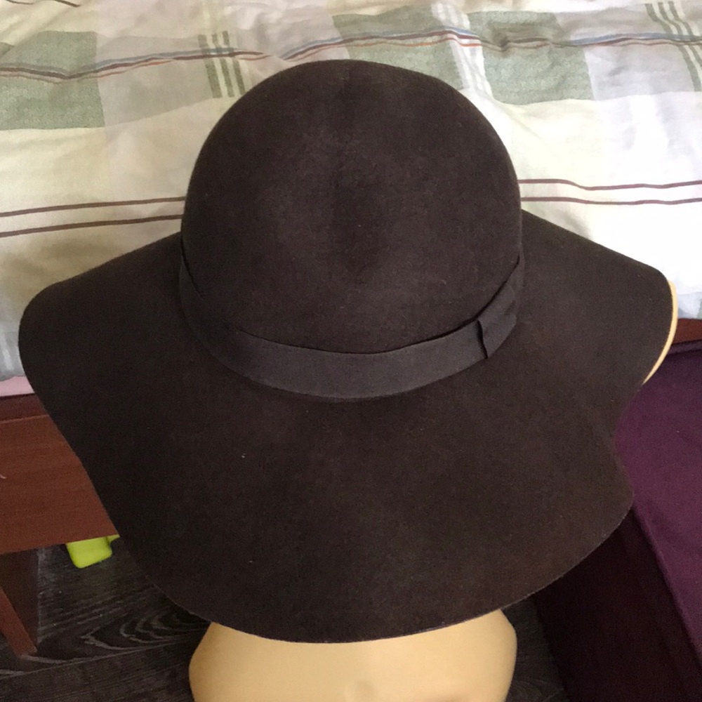 Wool floppy wide brim lady hat